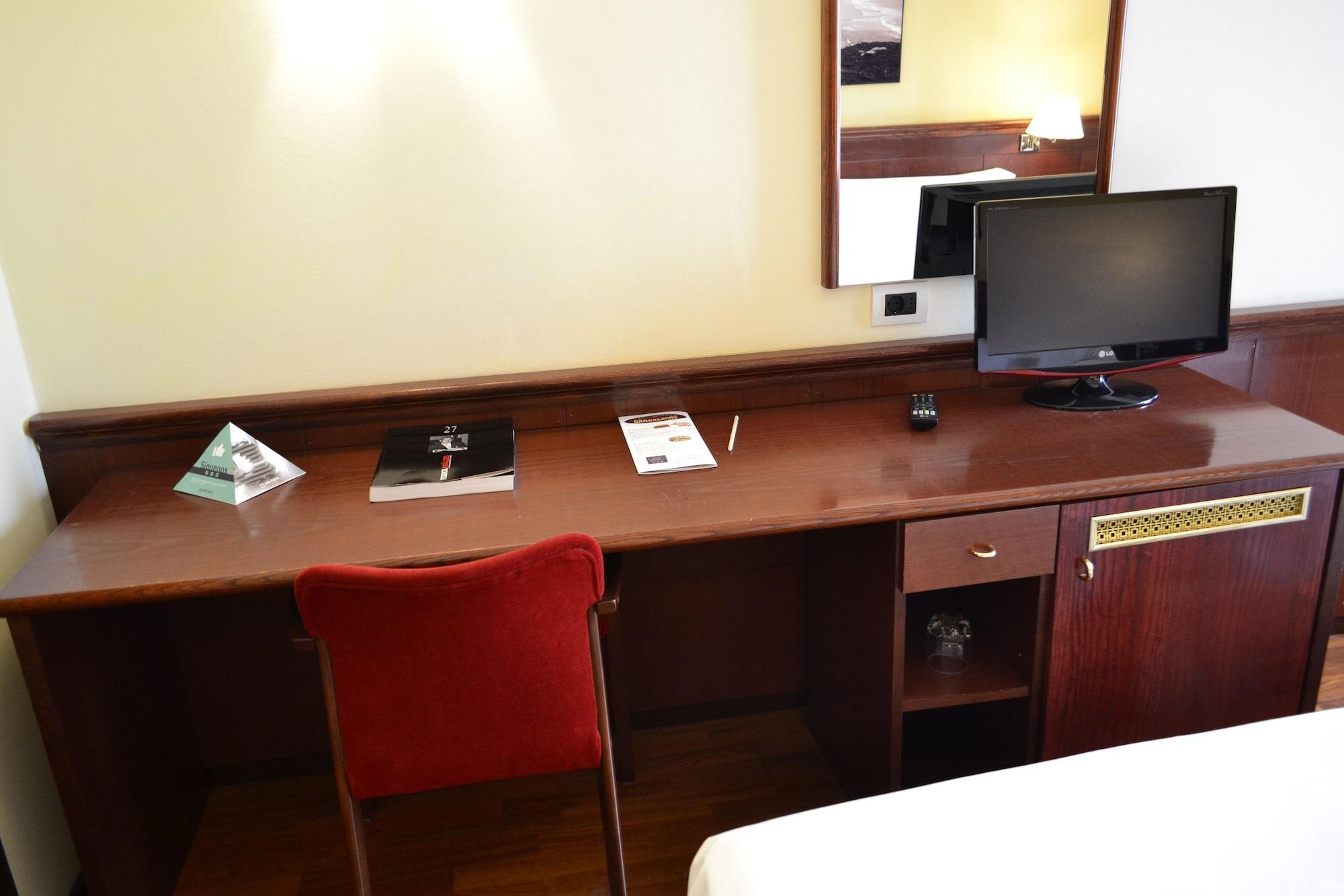 Hotel Alda El Suizo Ferrol Ngoại thất bức ảnh