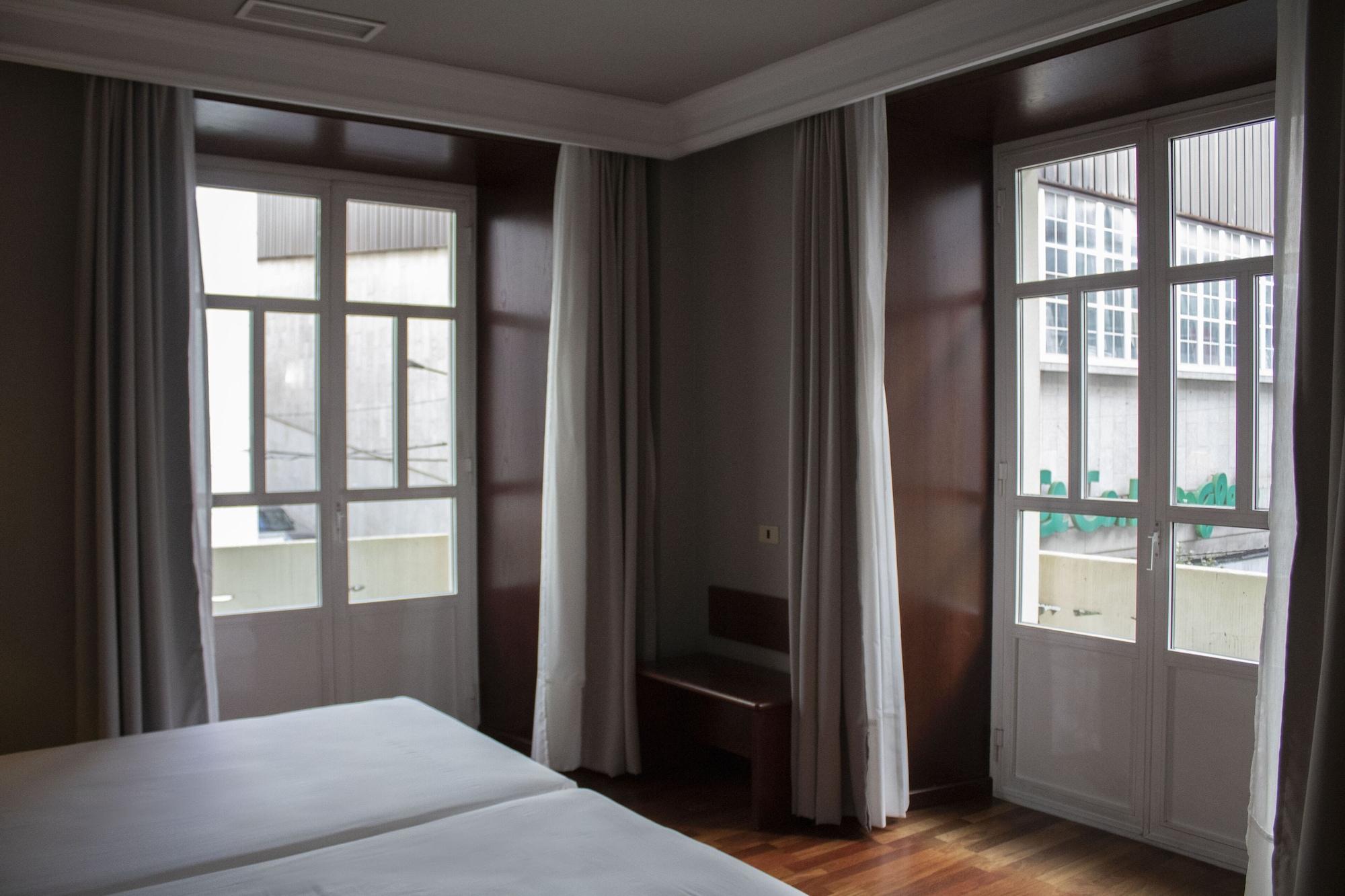 Hotel Alda El Suizo Ferrol Ngoại thất bức ảnh