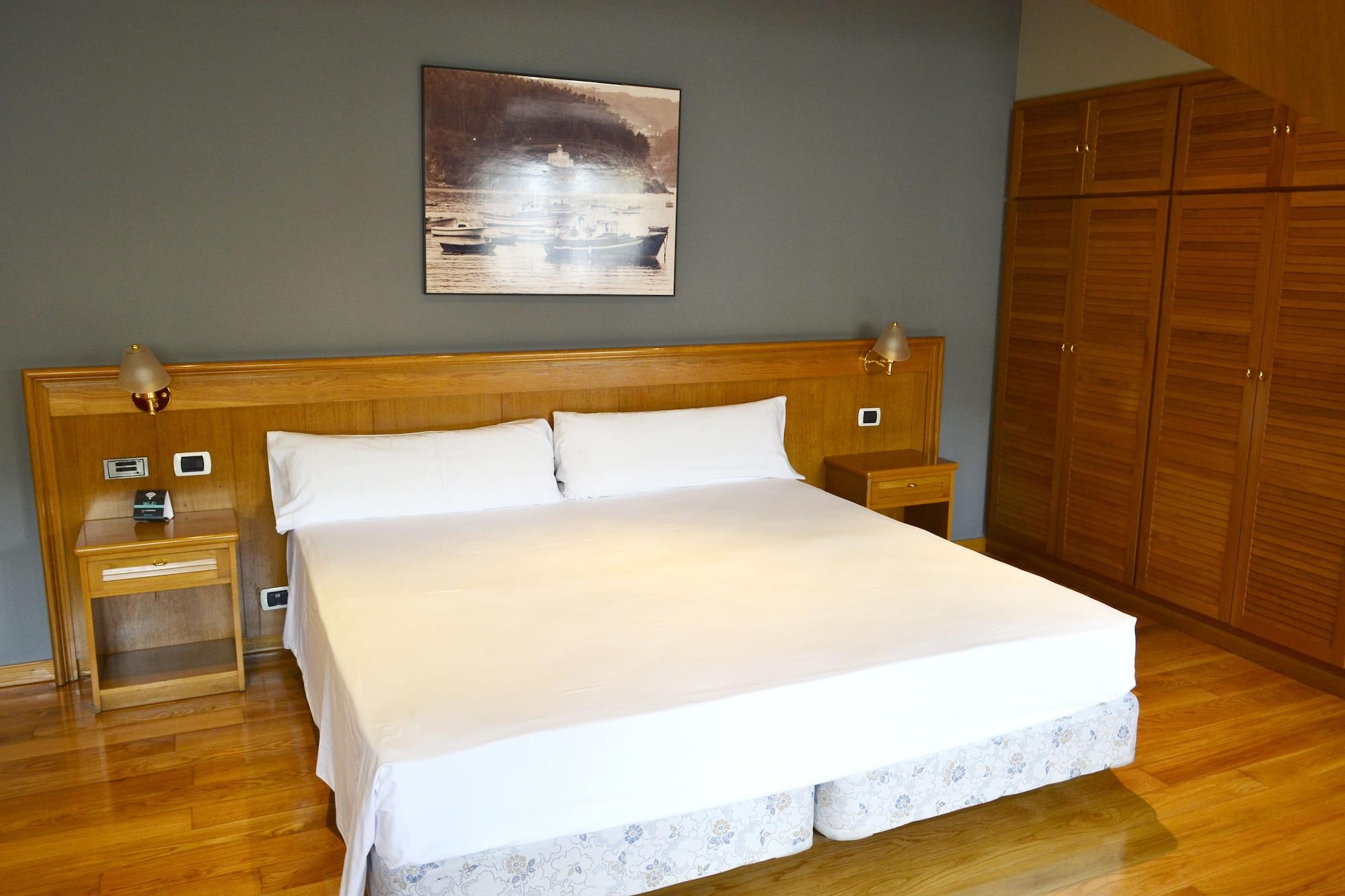 Hotel Alda El Suizo Ferrol Ngoại thất bức ảnh